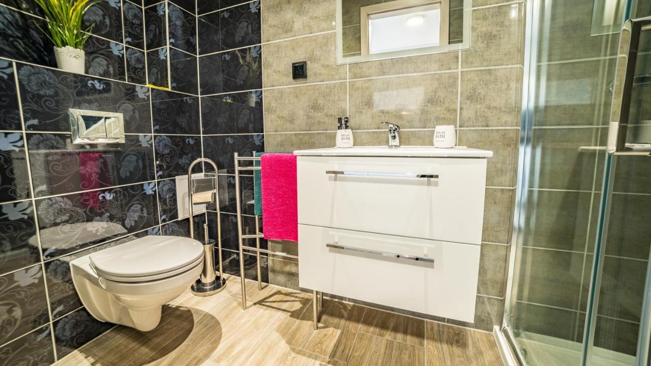 Apartamenty Silvana Ковари Екстериор снимка